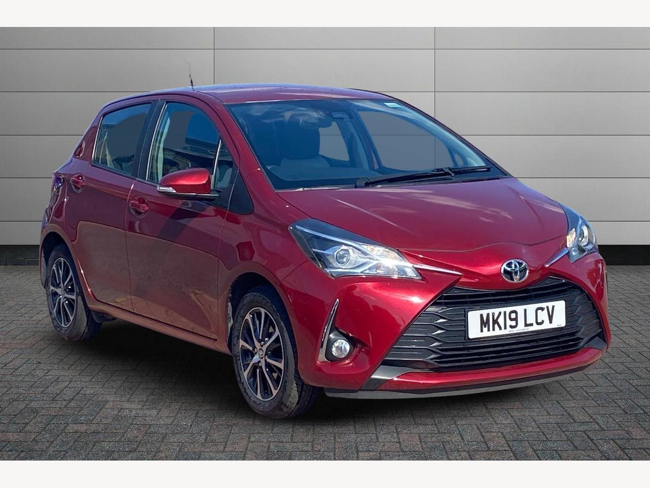Main listing image - Toyota Yaris