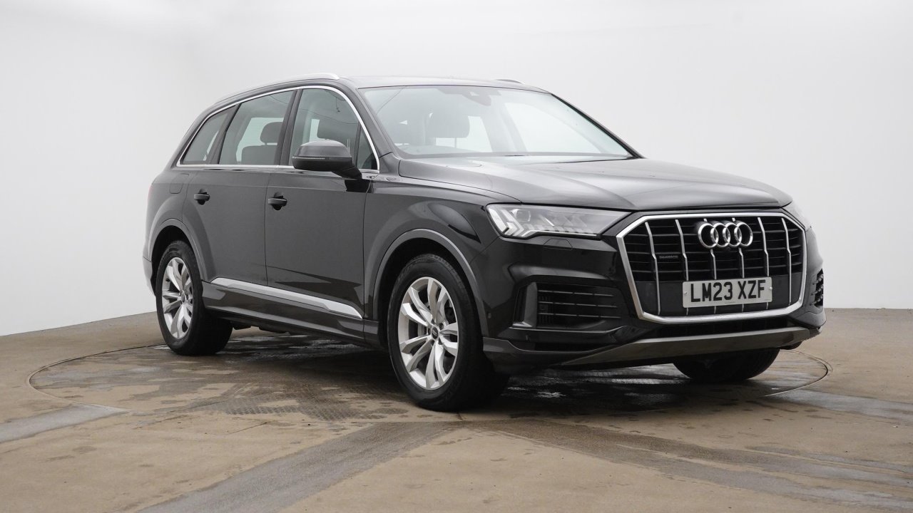 Main listing image - Audi Q7