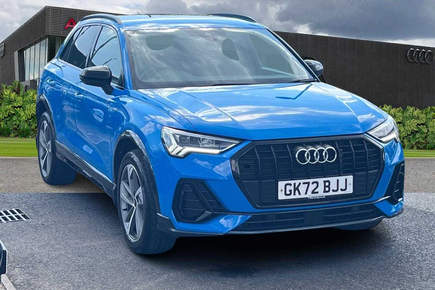 Main listing image - Audi Q3
