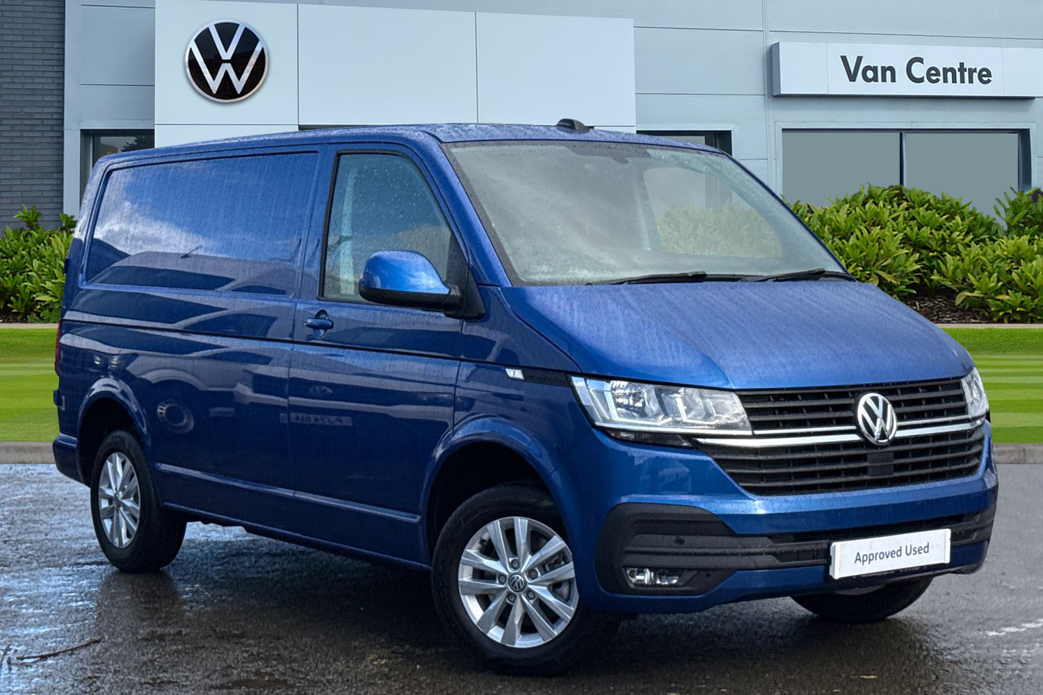 Main listing image - Volkswagen Transporter