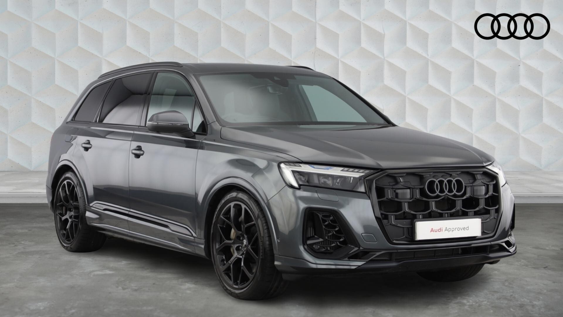 Main listing image - Audi Q7