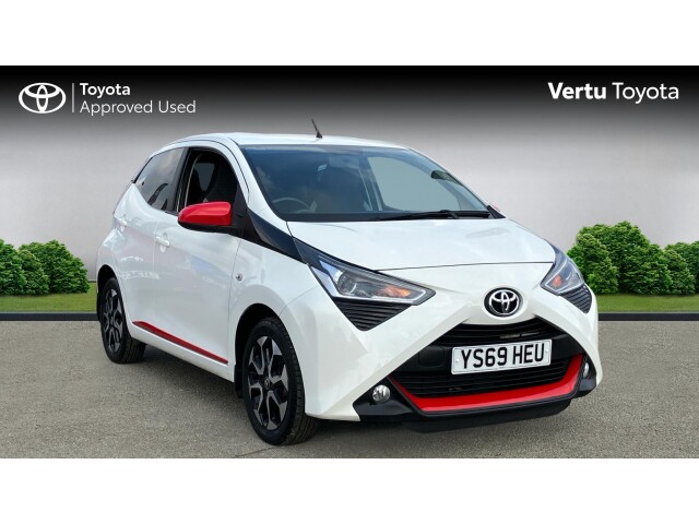 Main listing image - Toyota Aygo
