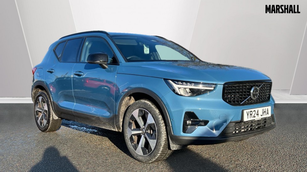 Main listing image - Volvo XC40