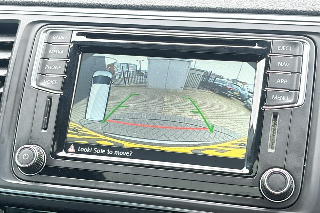 Main listing image - Volkswagen Transporter