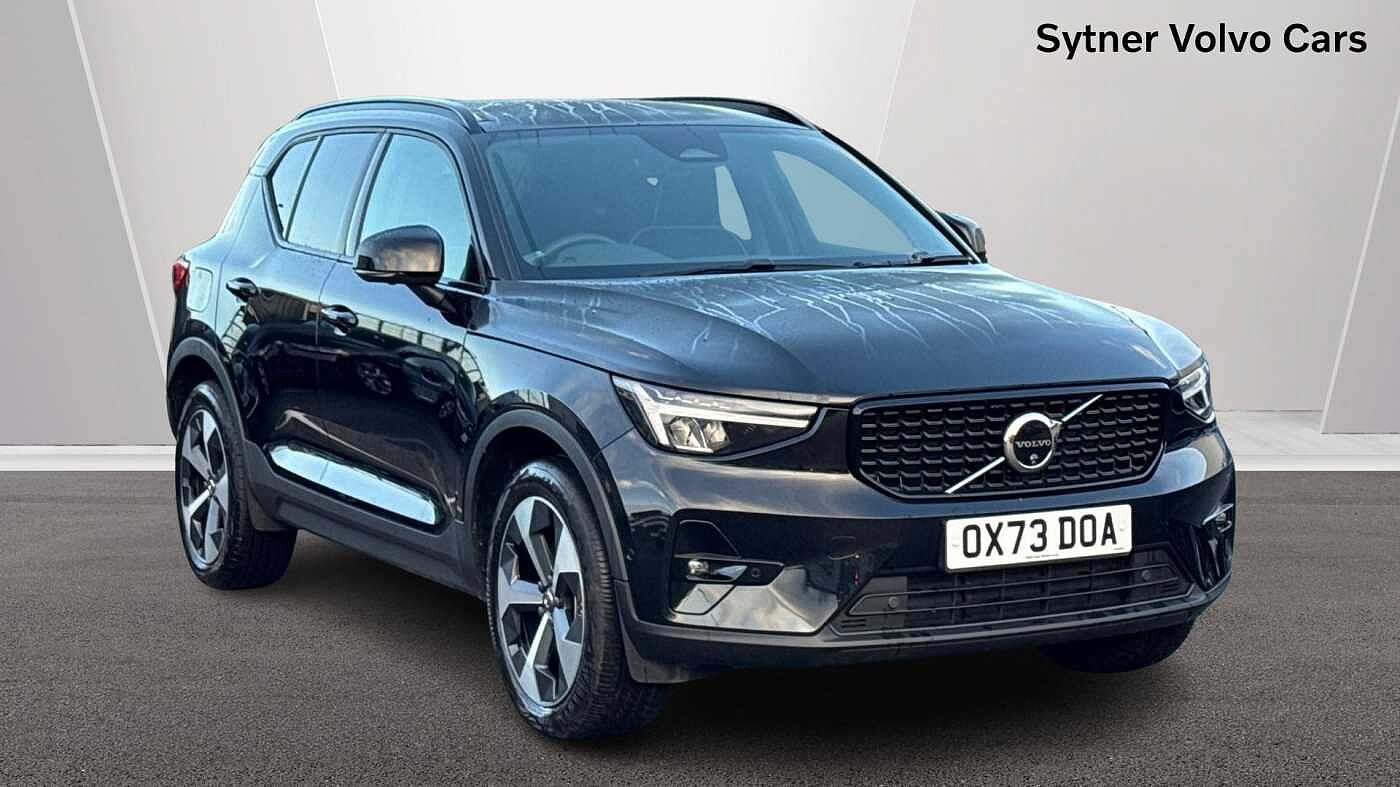 Main listing image - Volvo XC40