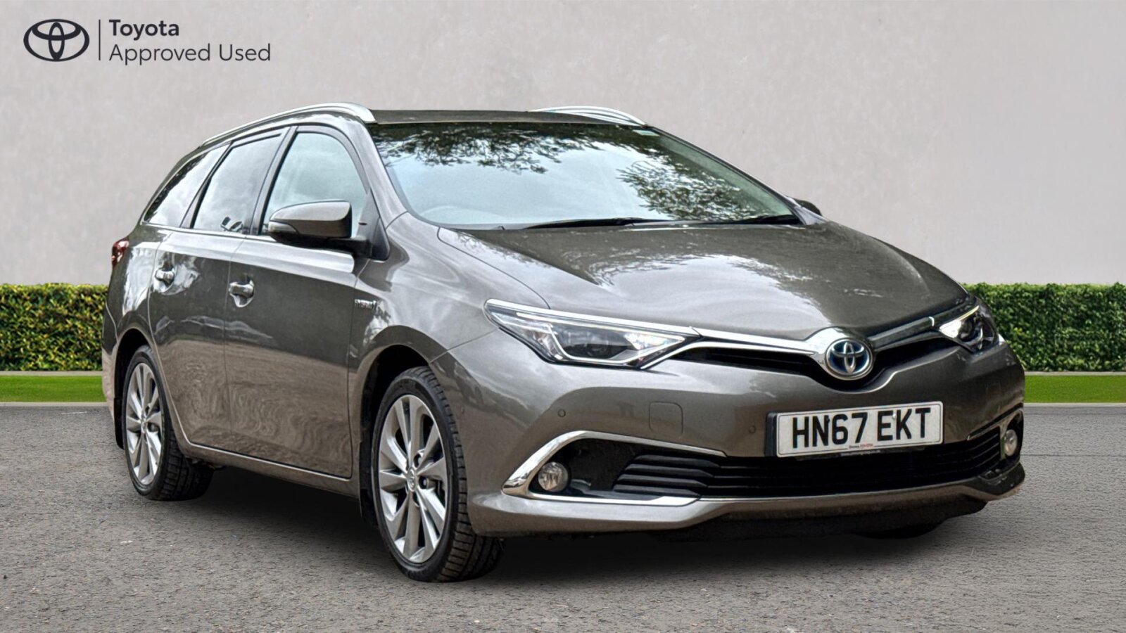 Main listing image - Toyota Auris