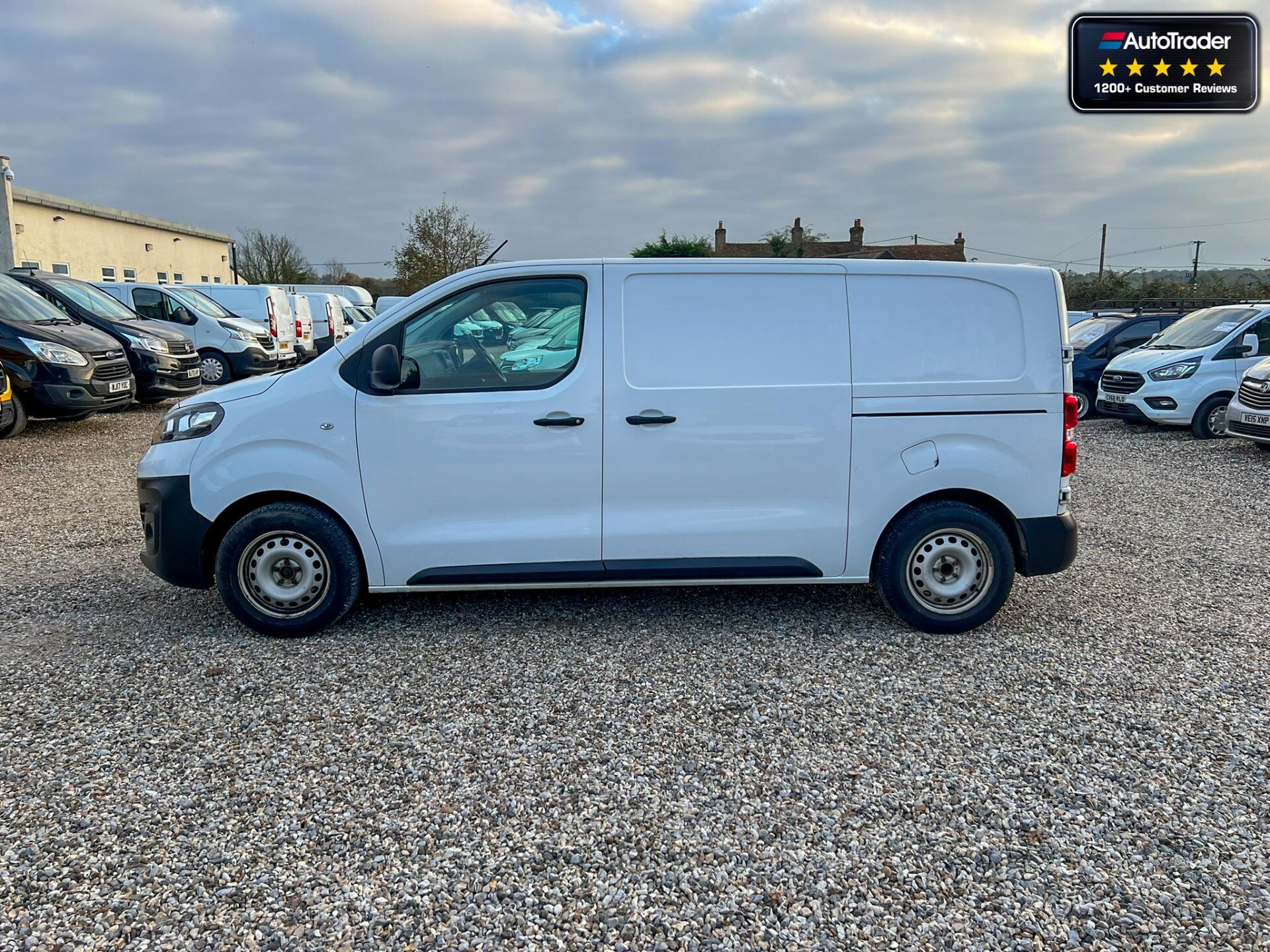 Main listing image - Vauxhall Vivaro