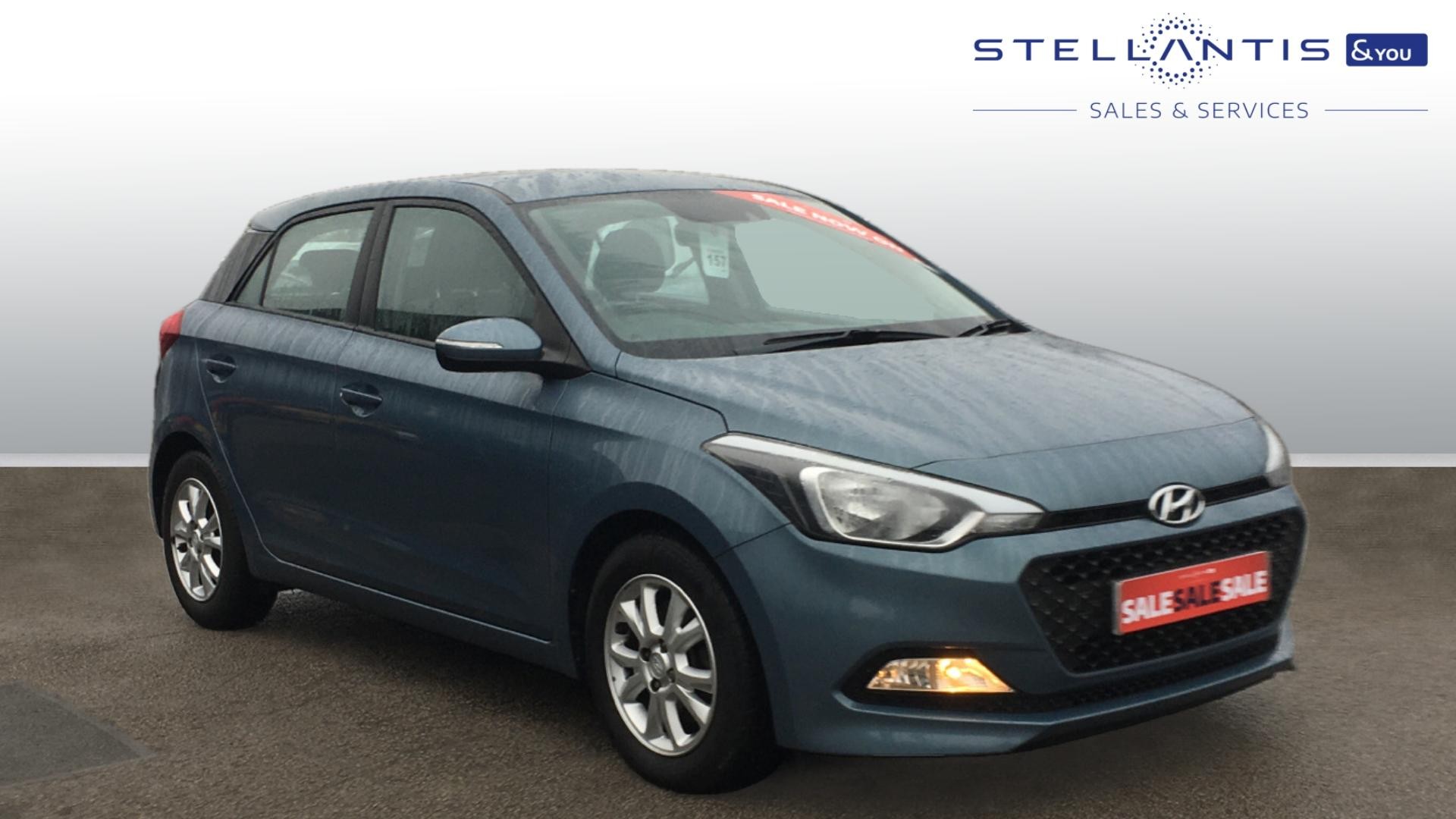 Main listing image - Hyundai i20