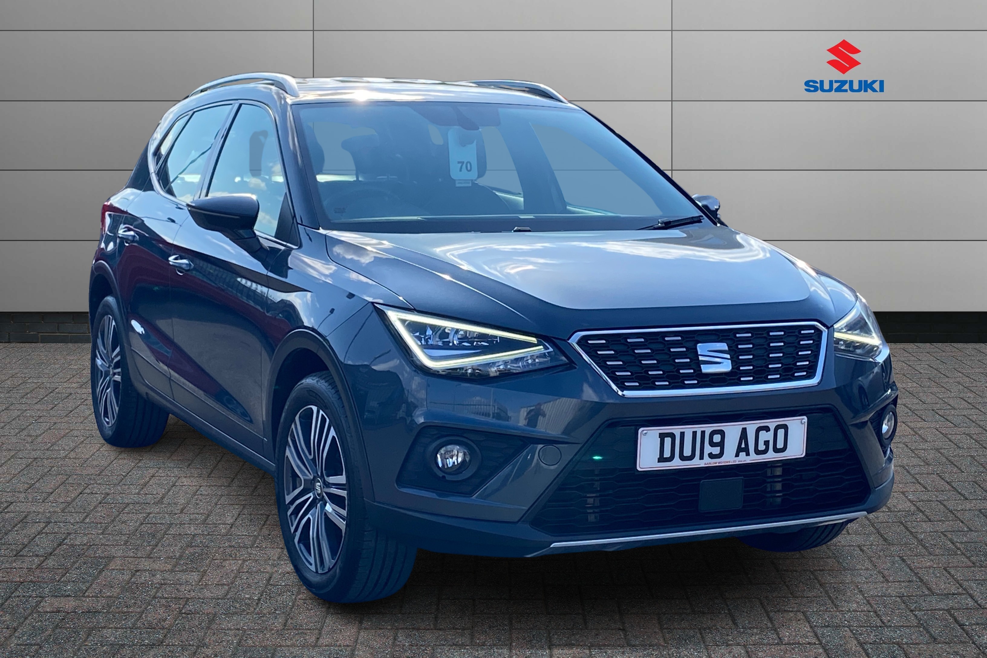 Main listing image - SEAT Arona