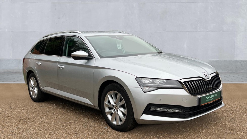 Main listing image - Skoda Superb Estate