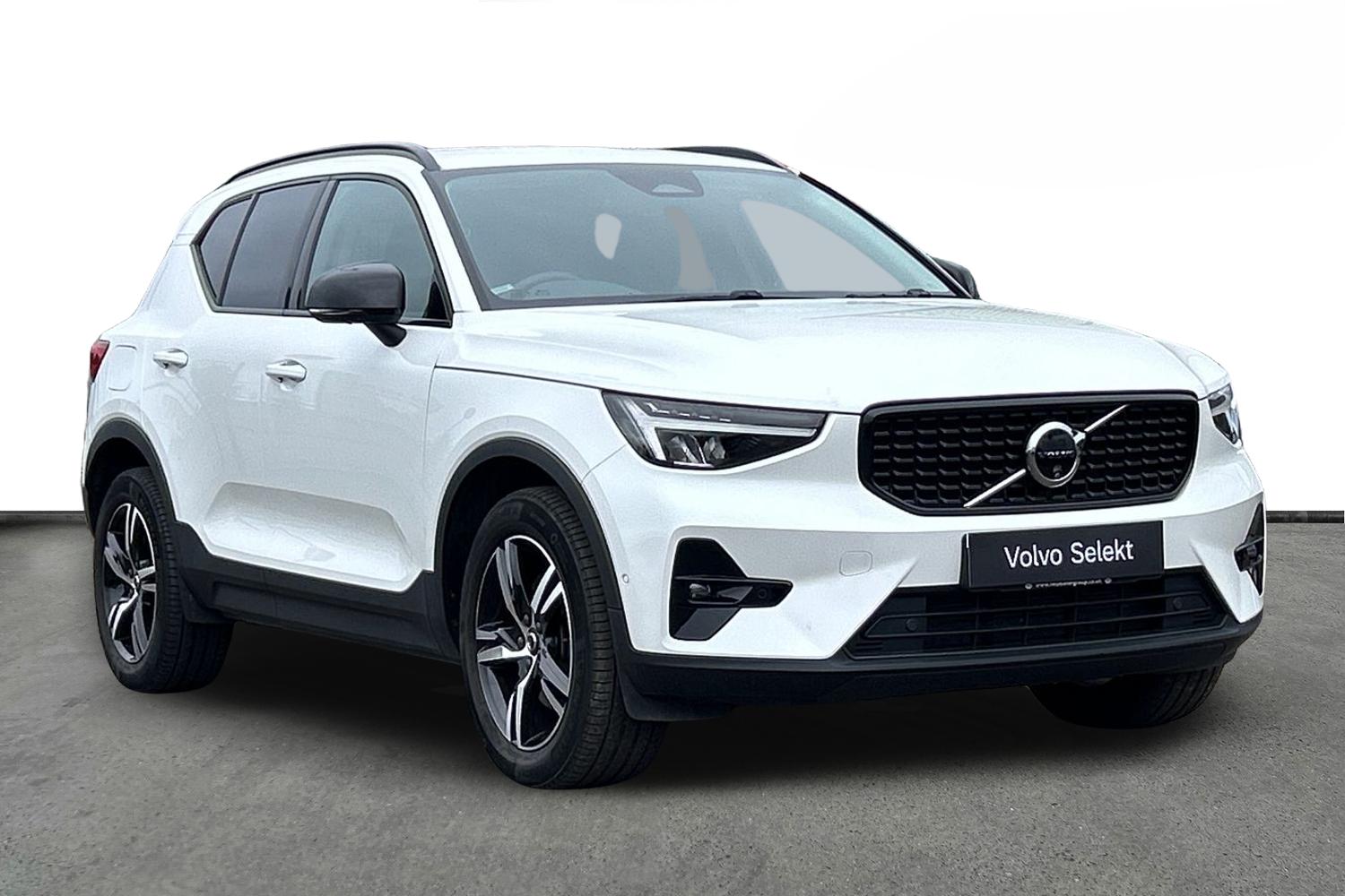 Main listing image - Volvo XC40