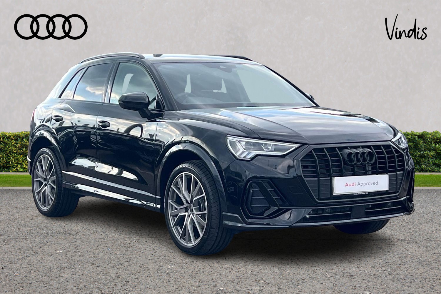 Main listing image - Audi Q3