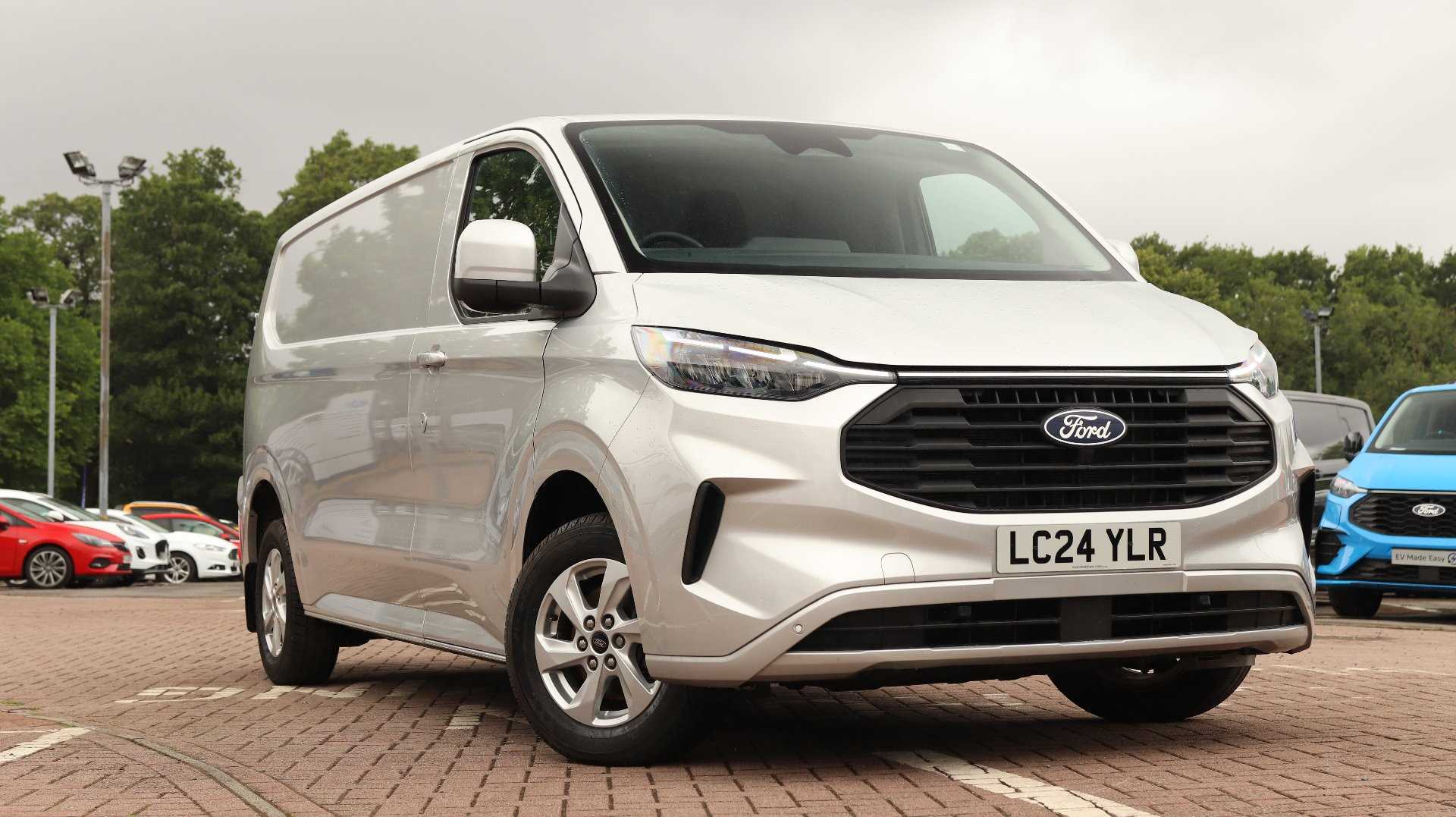 Main listing image - Ford Transit Custom
