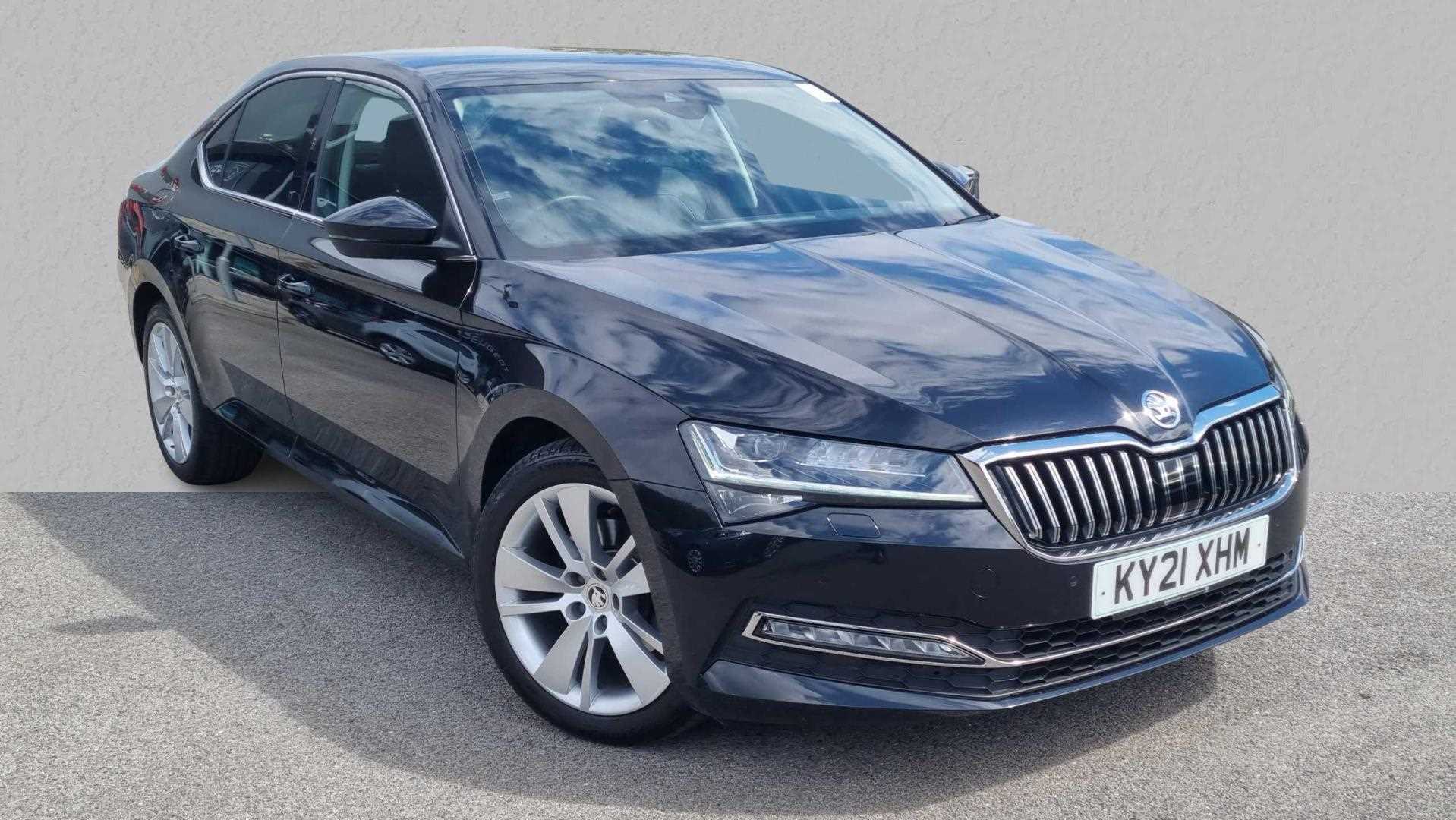 Main listing image - Skoda Superb