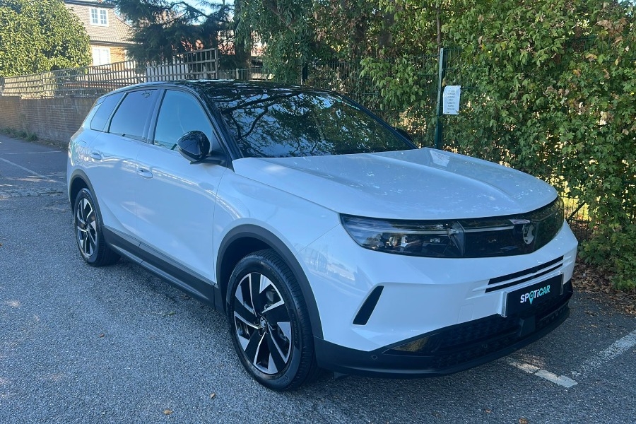 Main listing image - Vauxhall Grandland