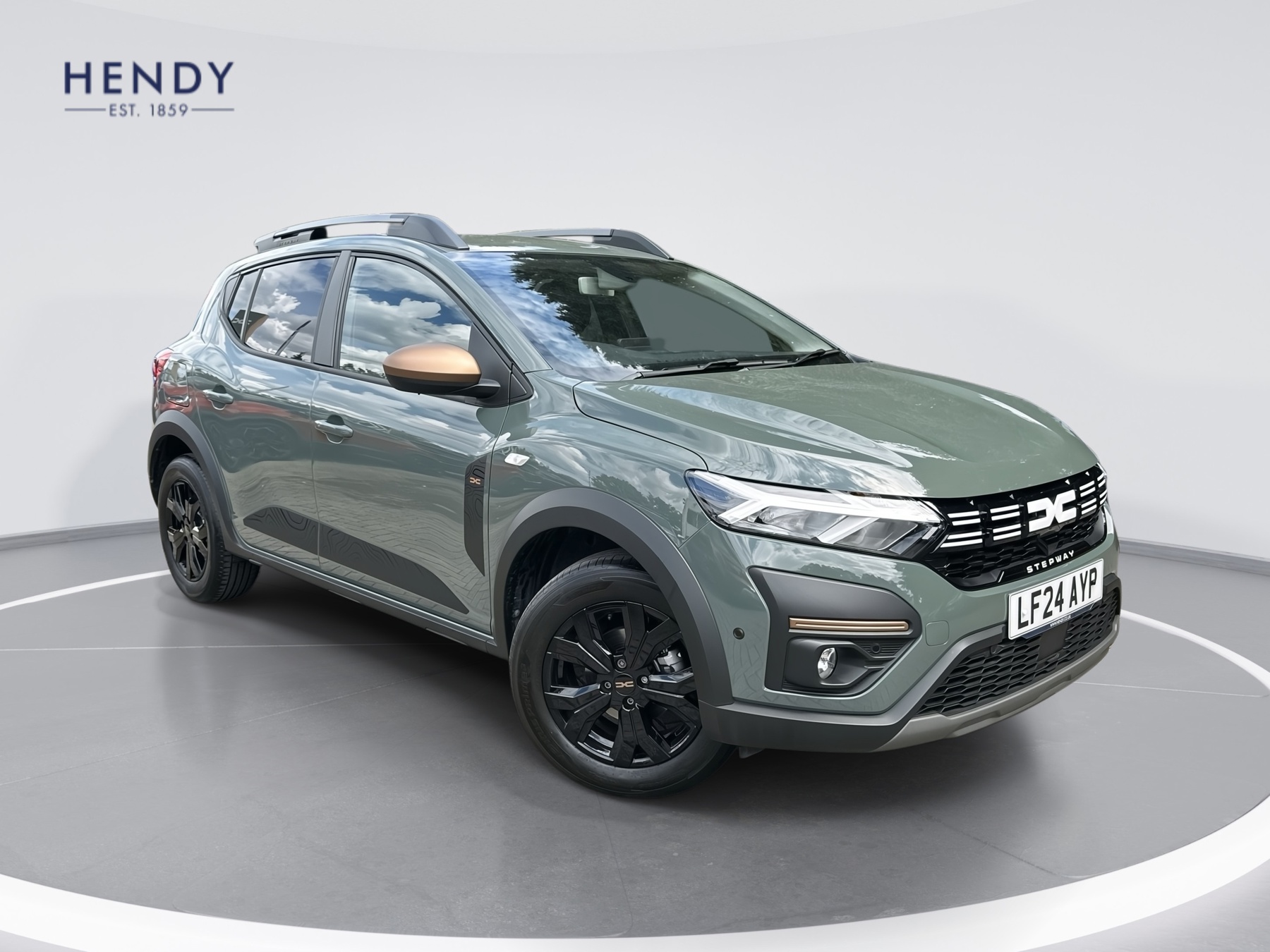 Main listing image - Dacia Sandero Stepway