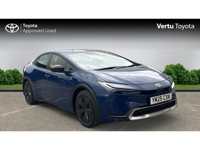 Main listing image - Toyota Prius Plug-In