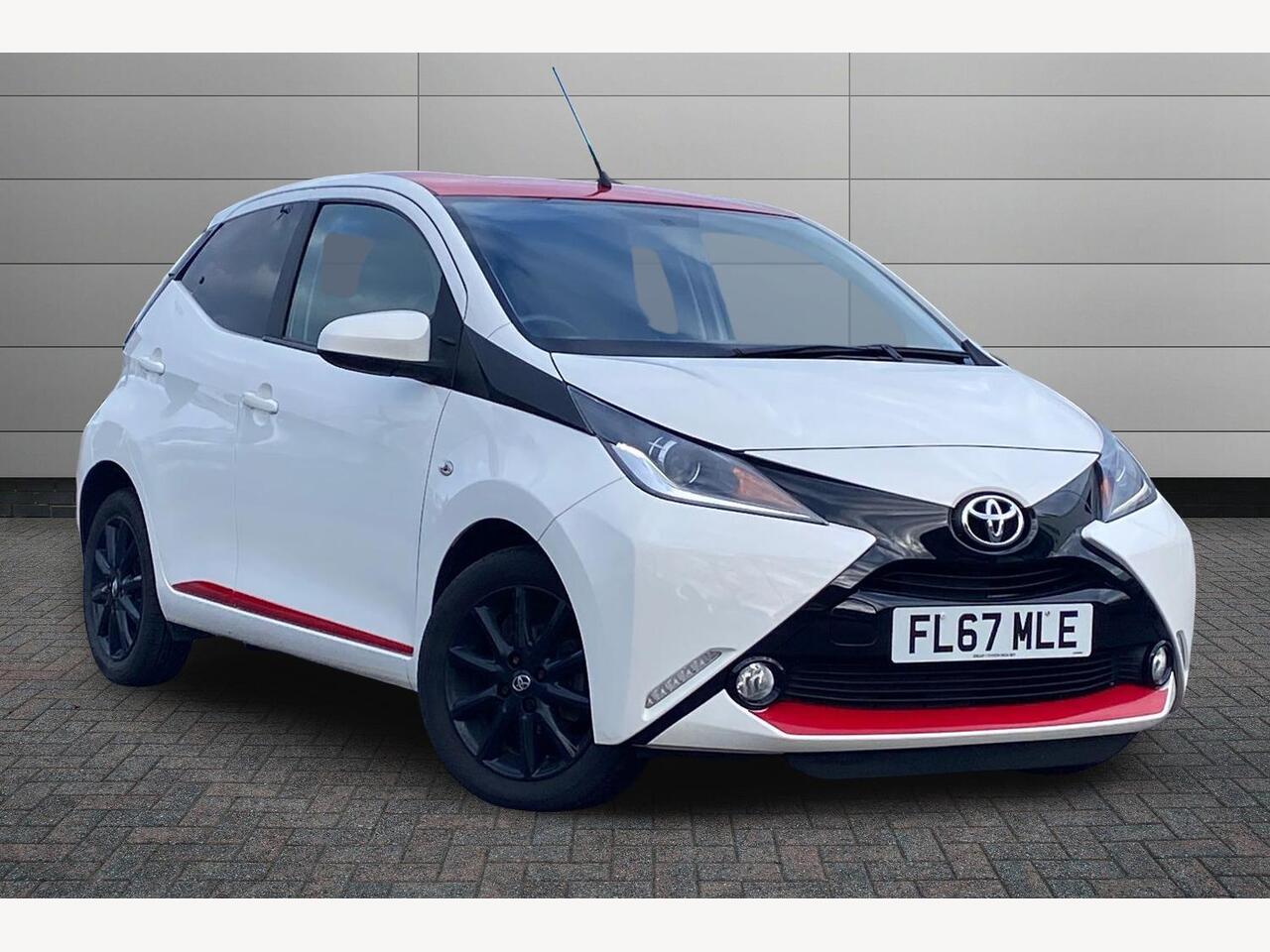 Main listing image - Toyota Aygo