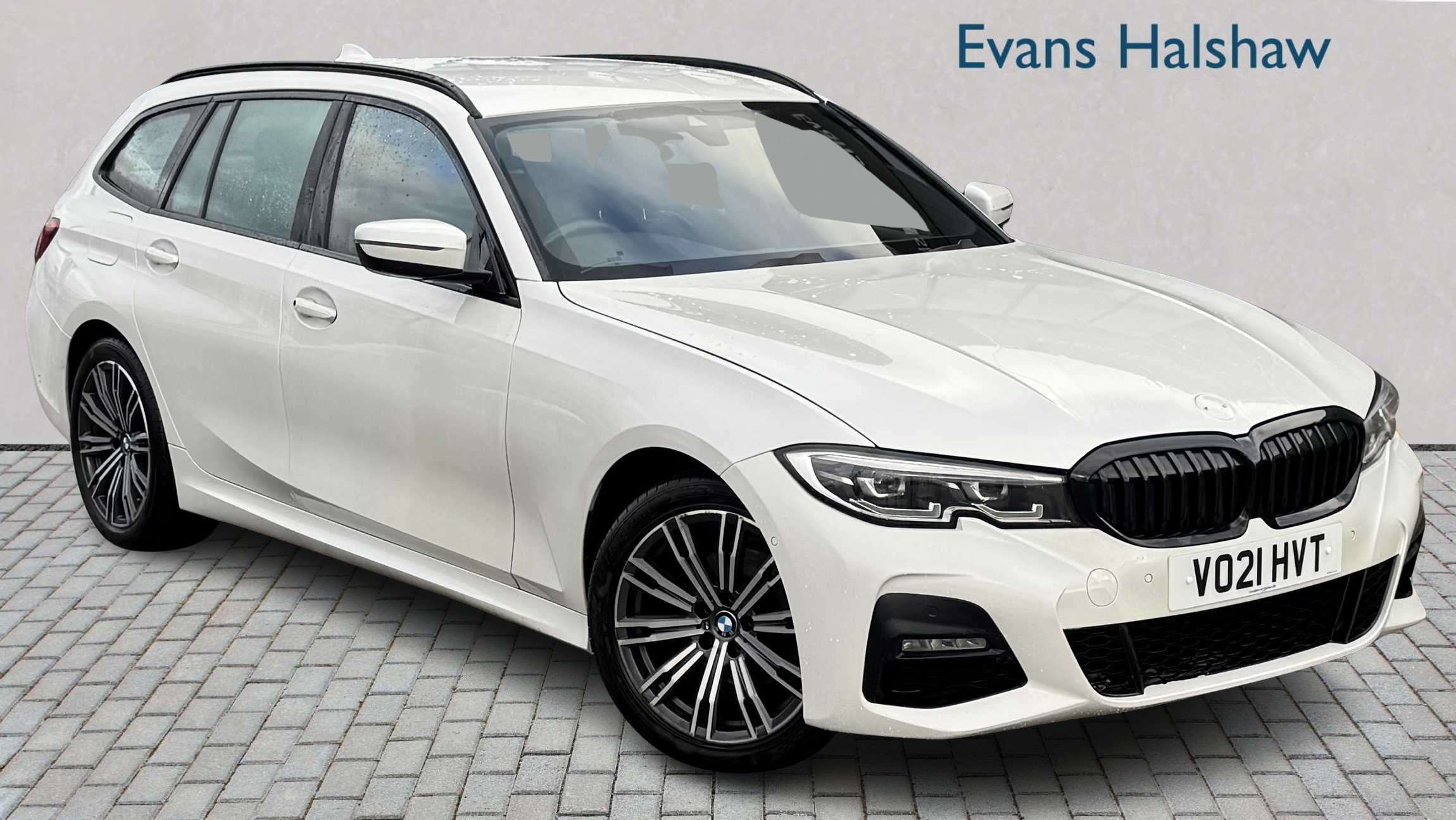 Main listing image - BMW 3 Series Touring