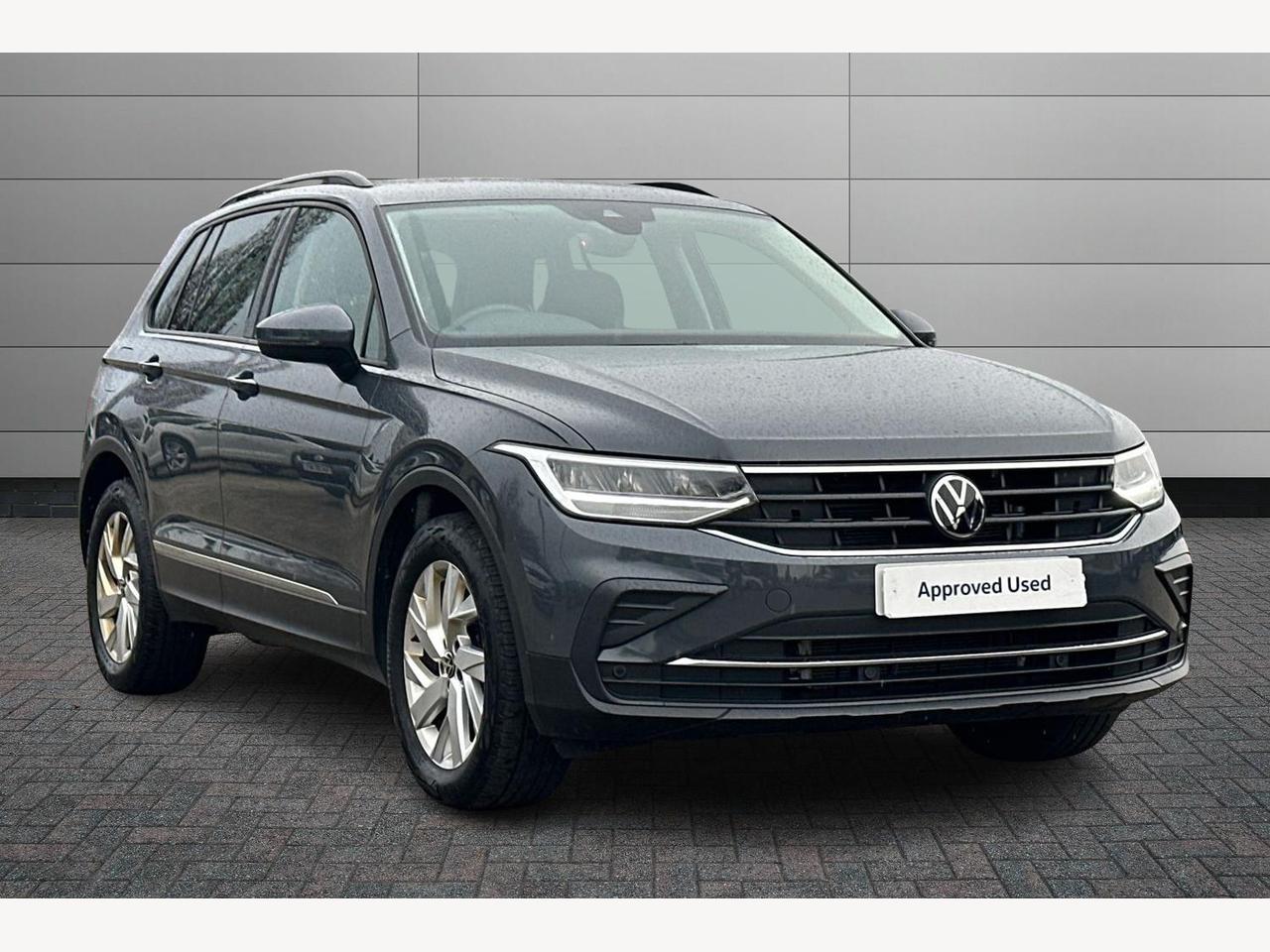 Main listing image - Volkswagen Tiguan