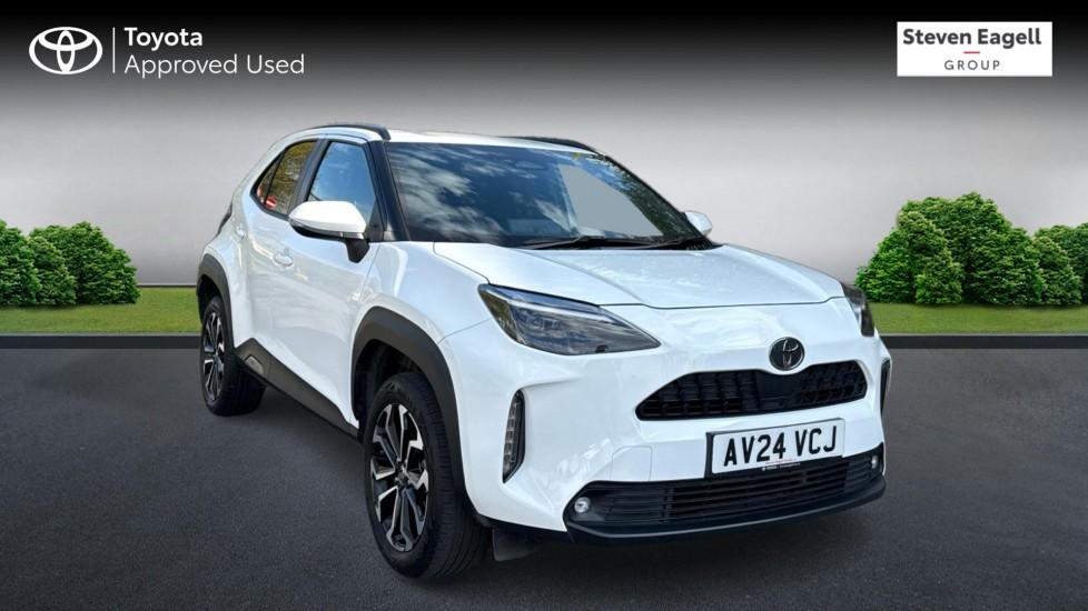 Main listing image - Toyota Yaris Cross