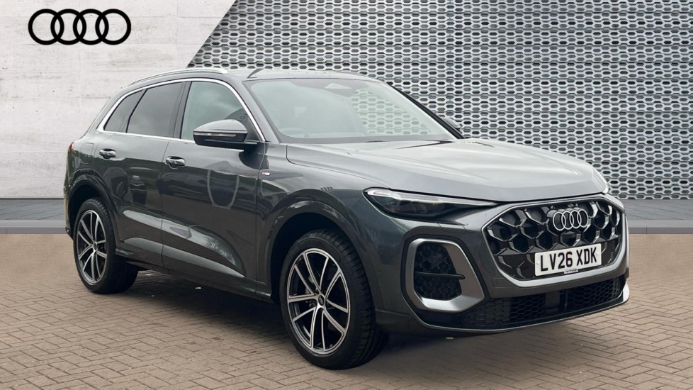 Main listing image - Audi Q5