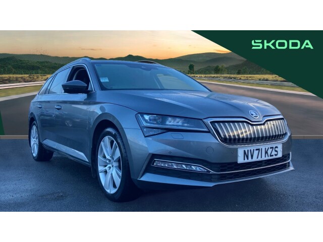 Main listing image - Skoda Superb Estate