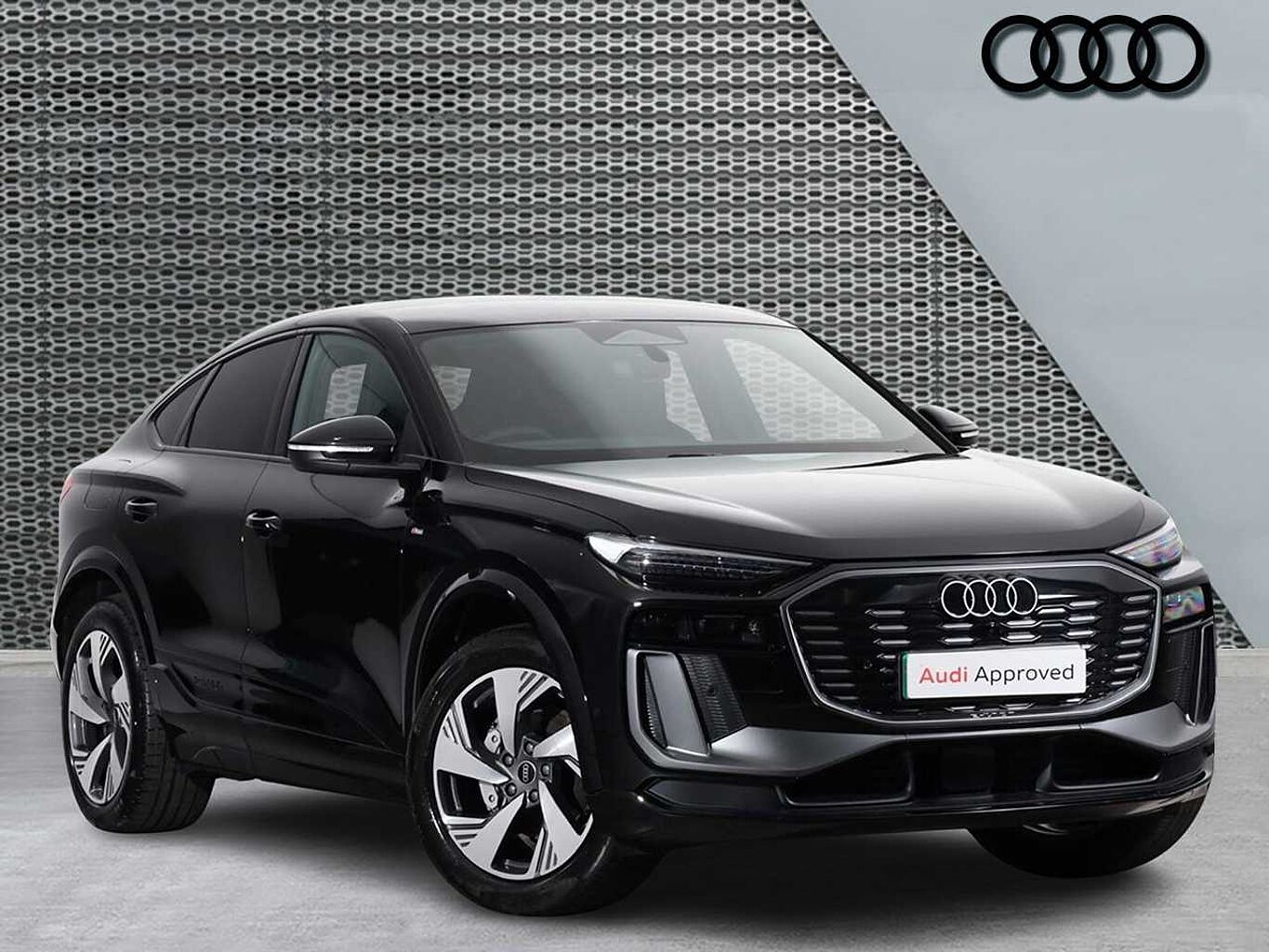 Main listing image - Audi Q6