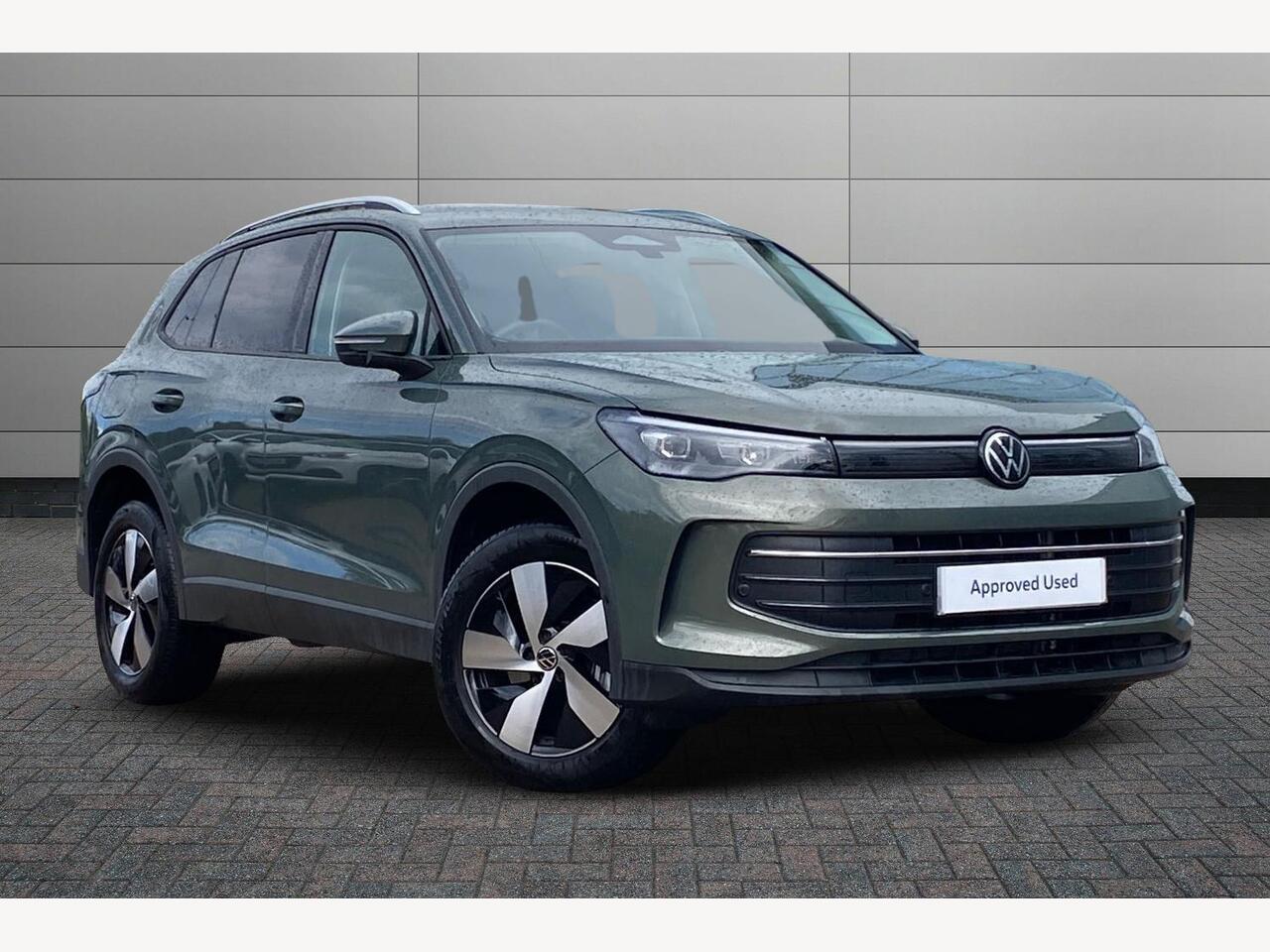 Main listing image - Volkswagen Tiguan