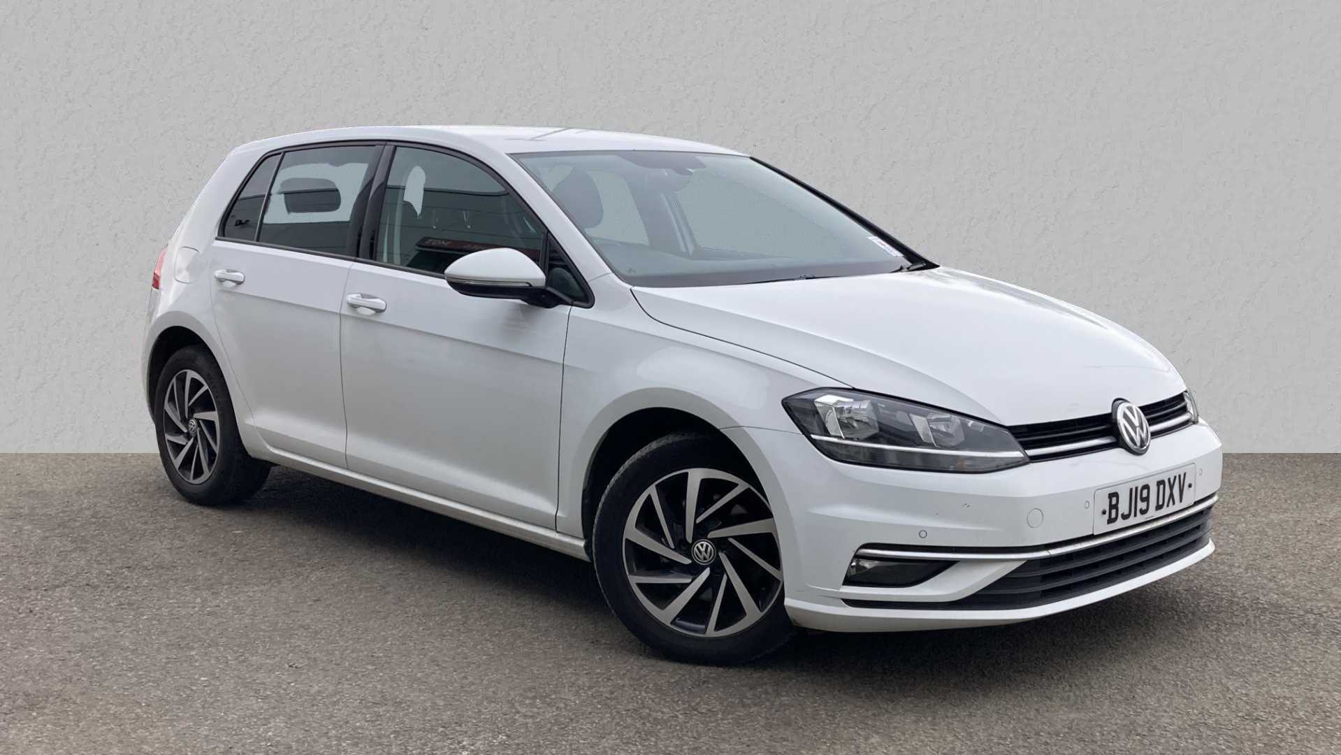 Main listing image - Volkswagen Golf