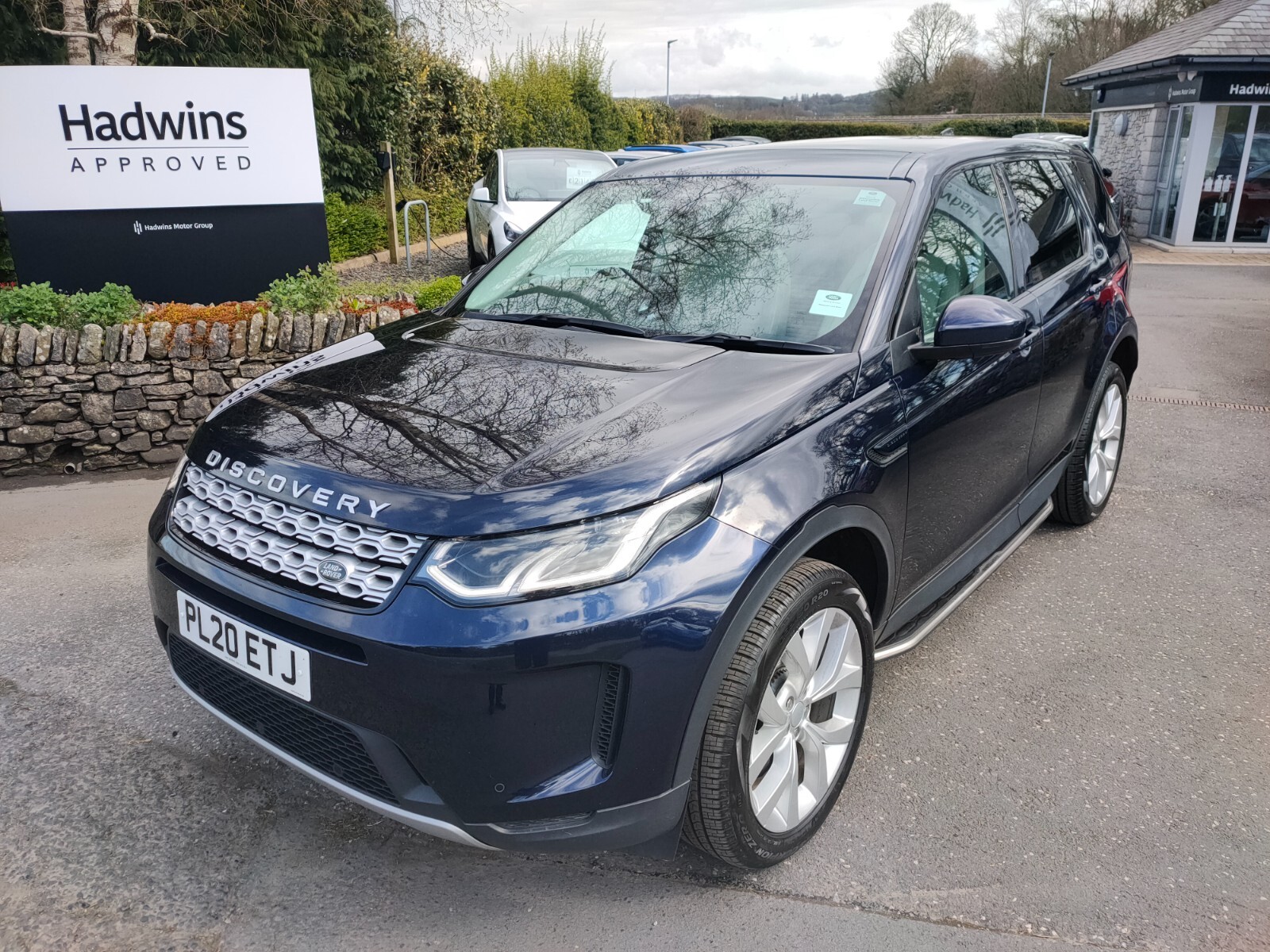 Main listing image - Land Rover Discovery Sport