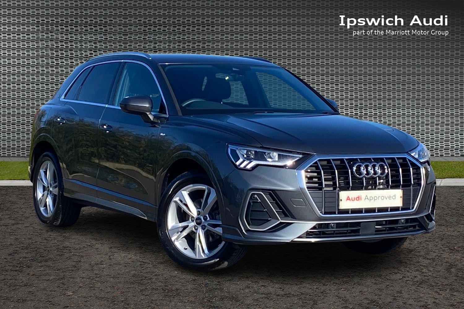 Main listing image - Audi Q3