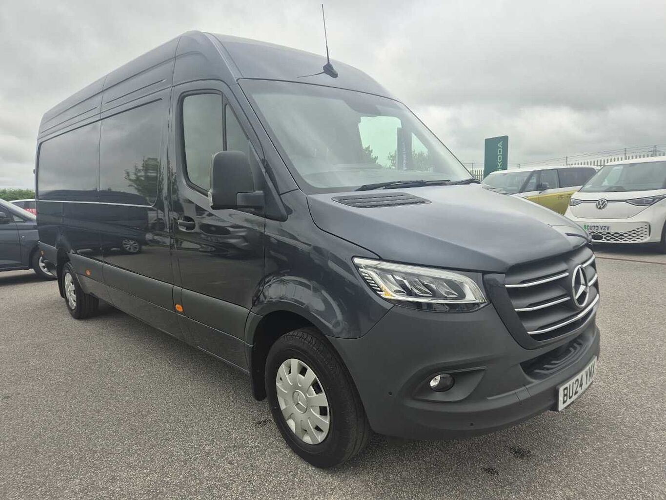 Main listing image - Mercedes-Benz Sprinter