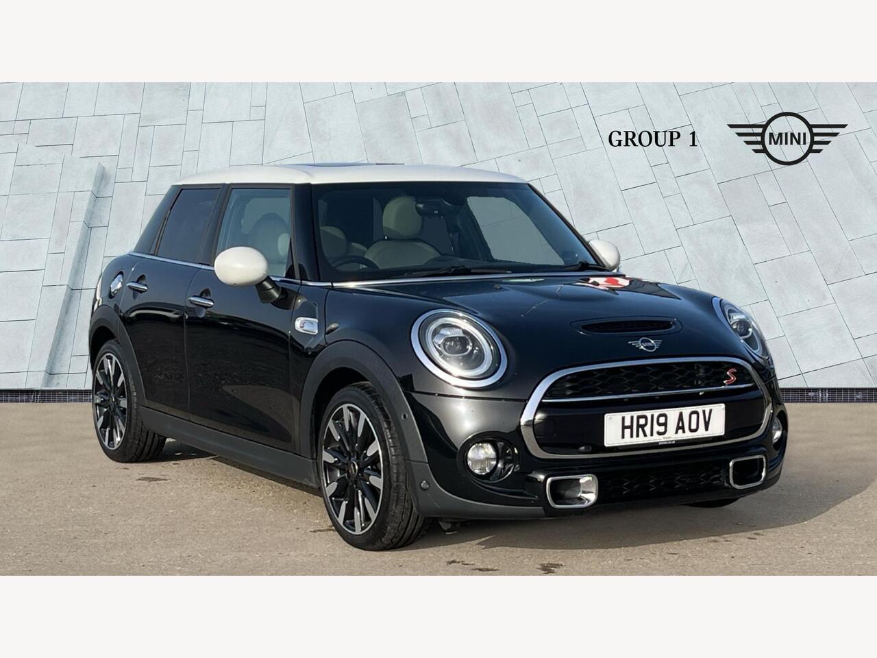 Main listing image - MINI Hatchback 5dr