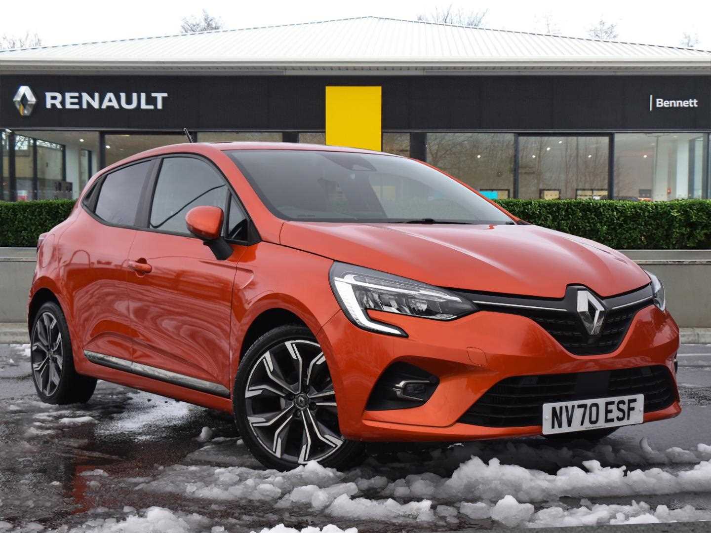 Main listing image - Renault Clio