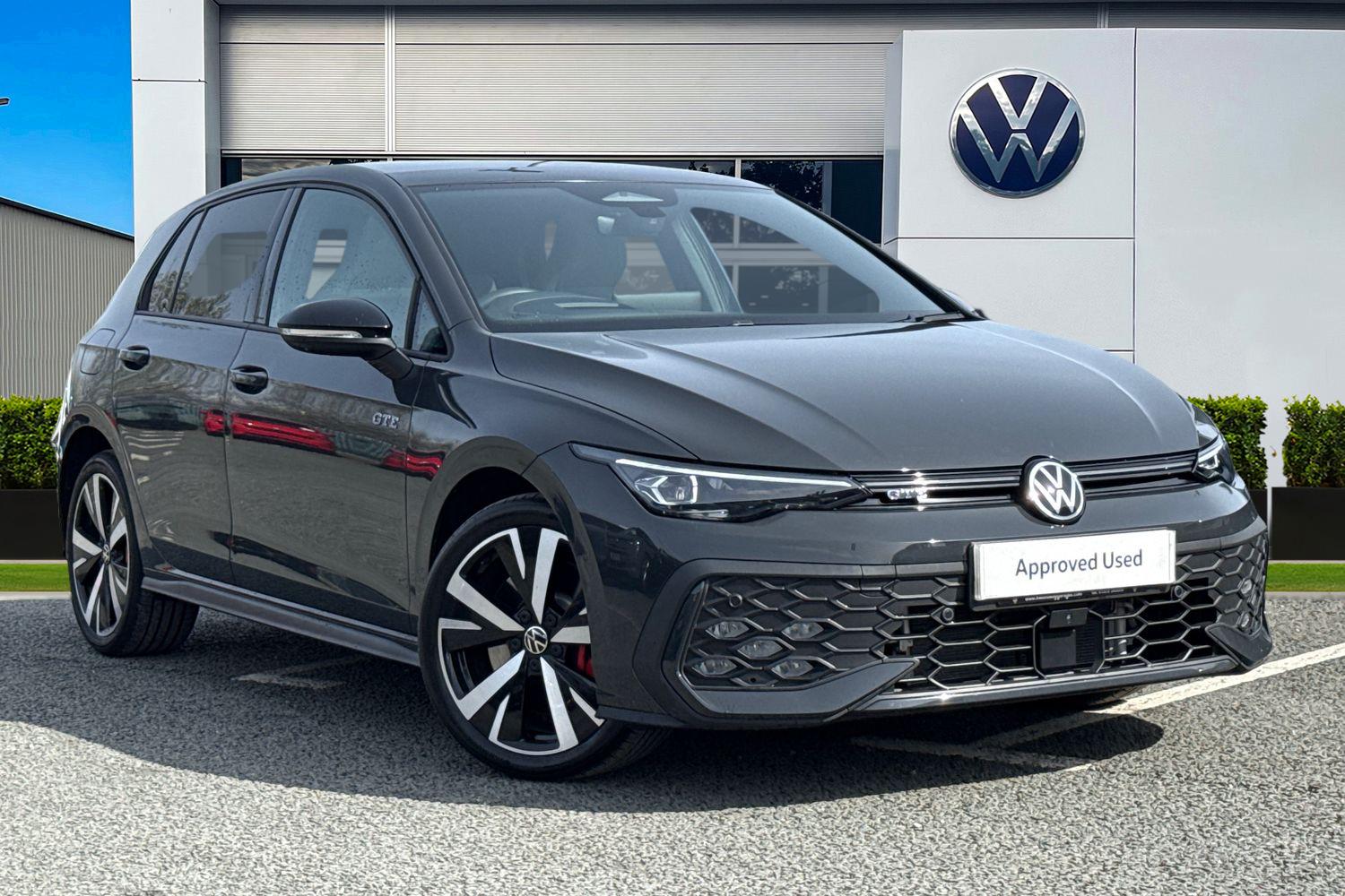 Main listing image - Volkswagen Golf