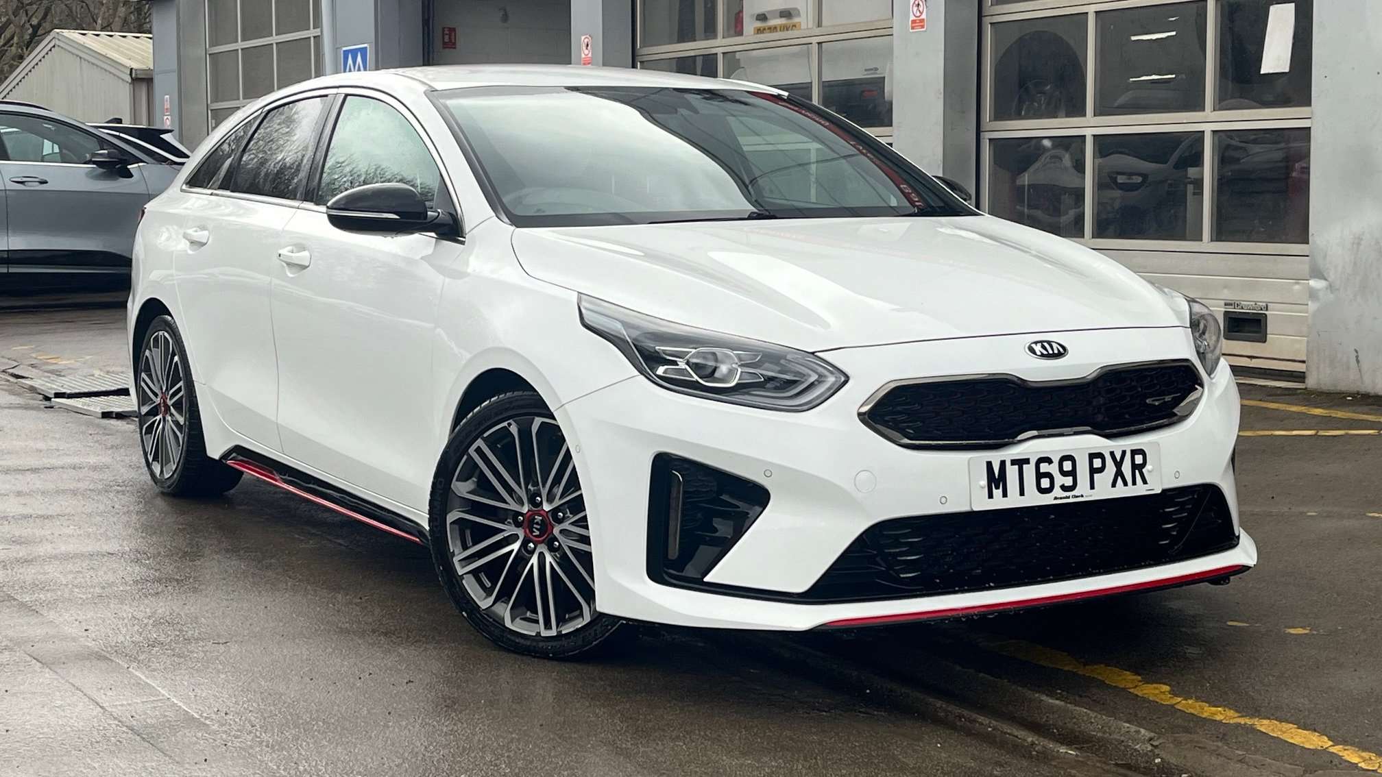 Main listing image - Kia ProCeed