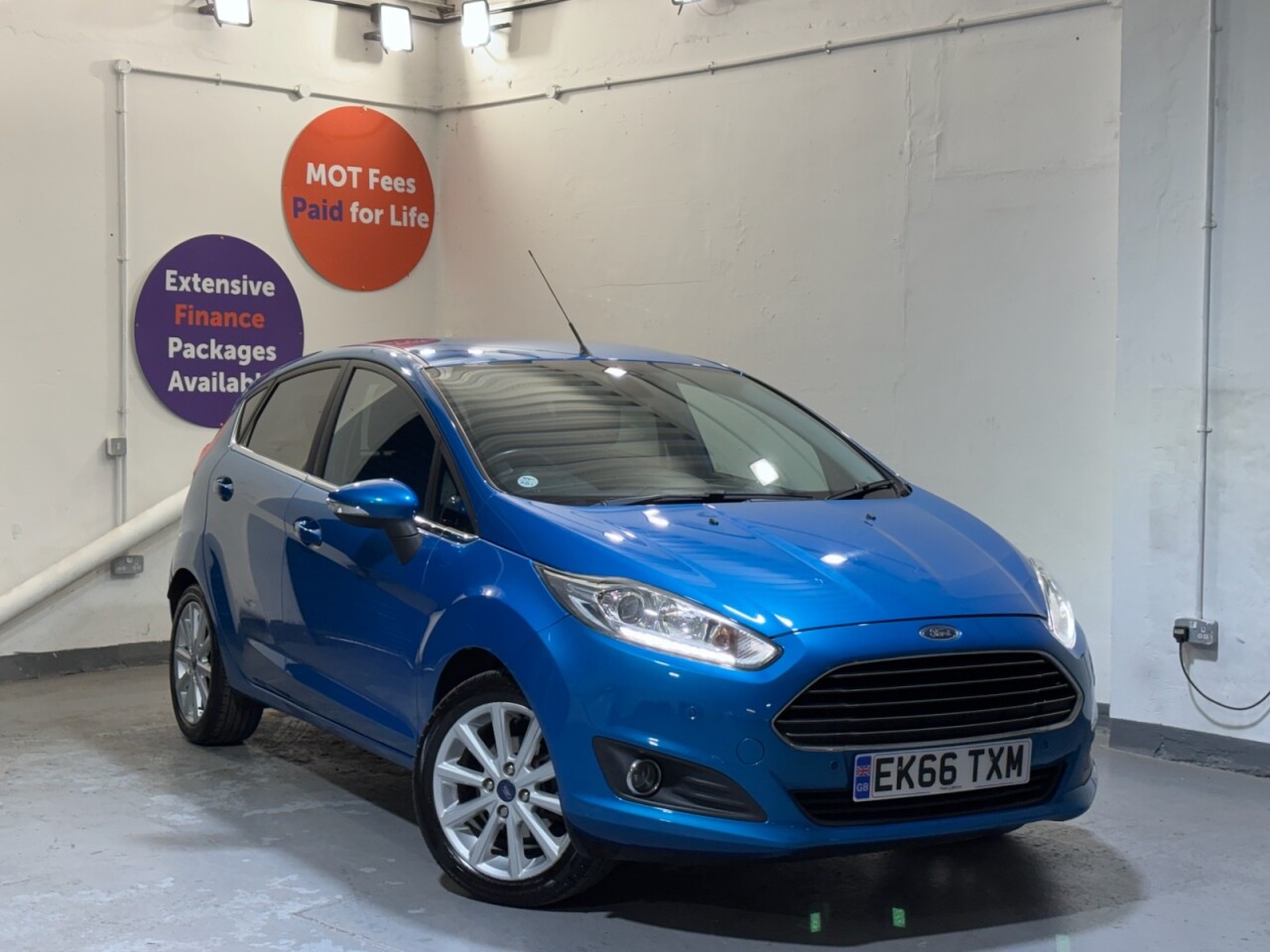 Main listing image - Ford Fiesta