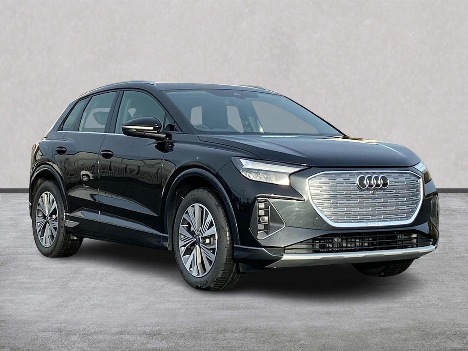 Main listing image - Audi Q4