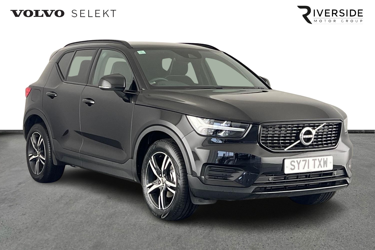 Main listing image - Volvo XC40