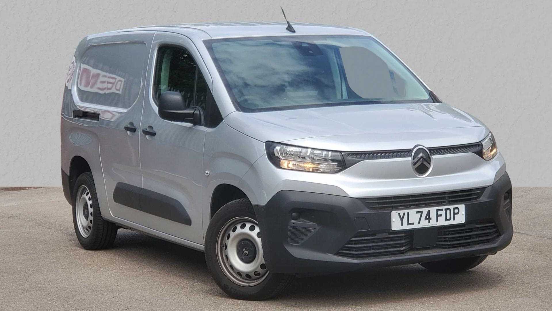 Main listing image - Citroen Berlingo Van