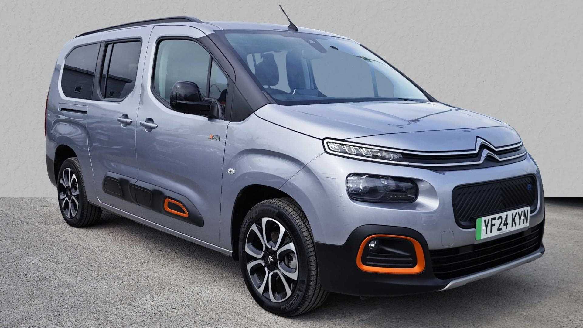 Main listing image - Citroen e-Berlingo
