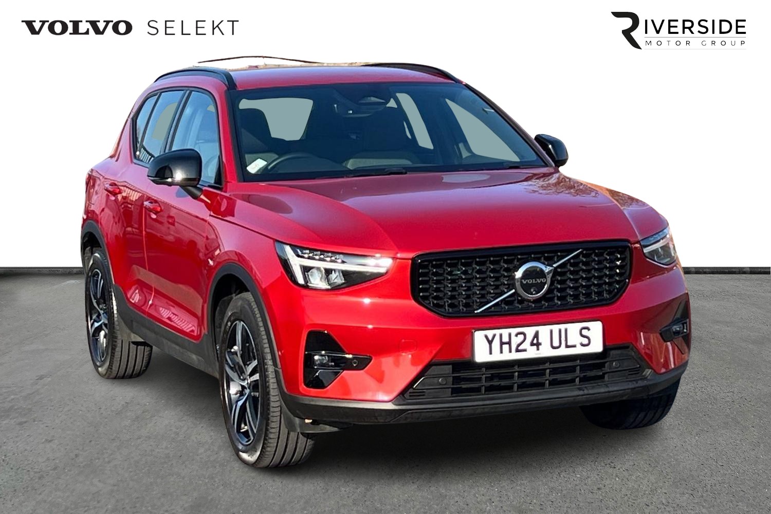 Main listing image - Volvo XC40