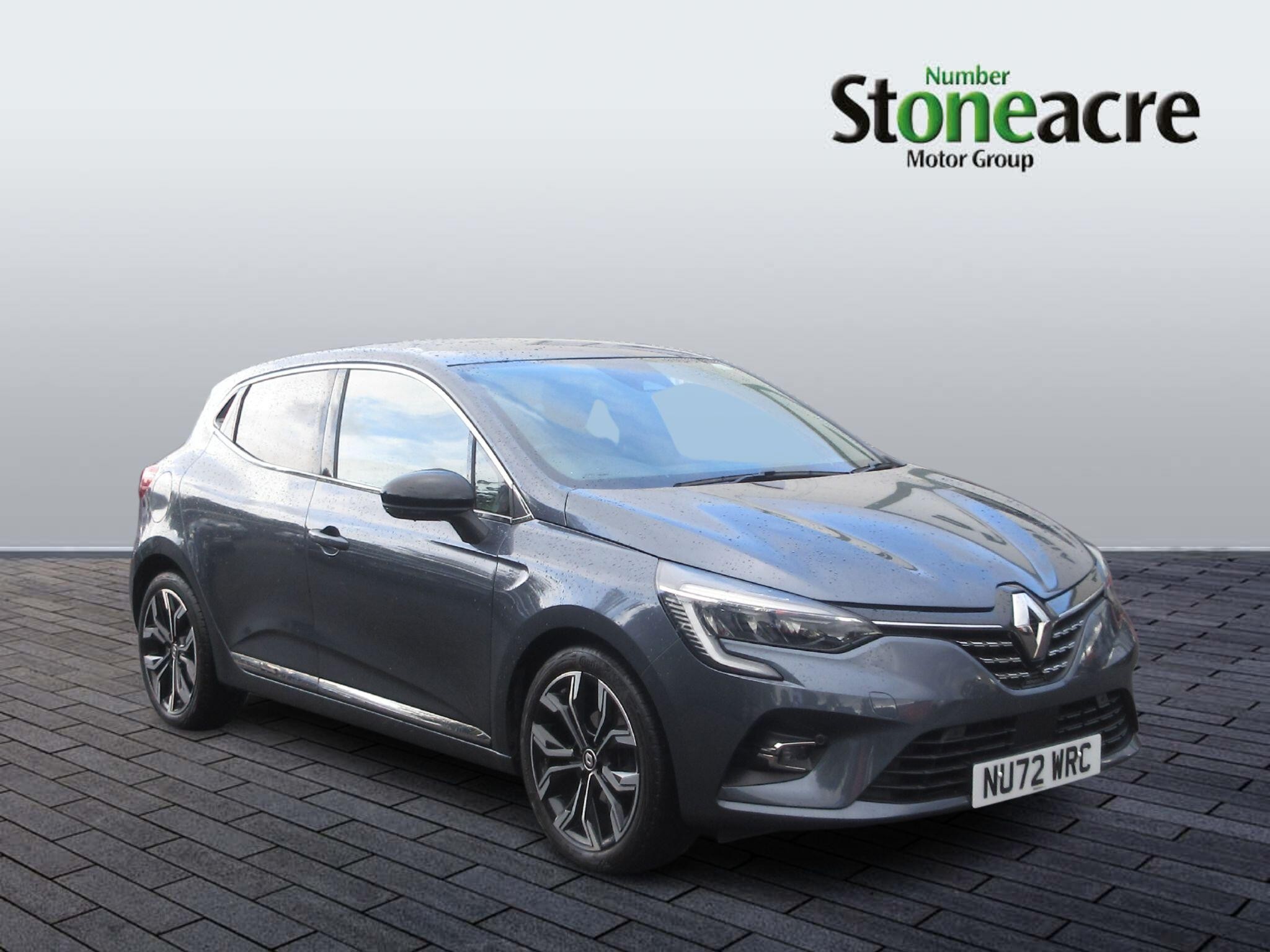 Main listing image - Renault Clio