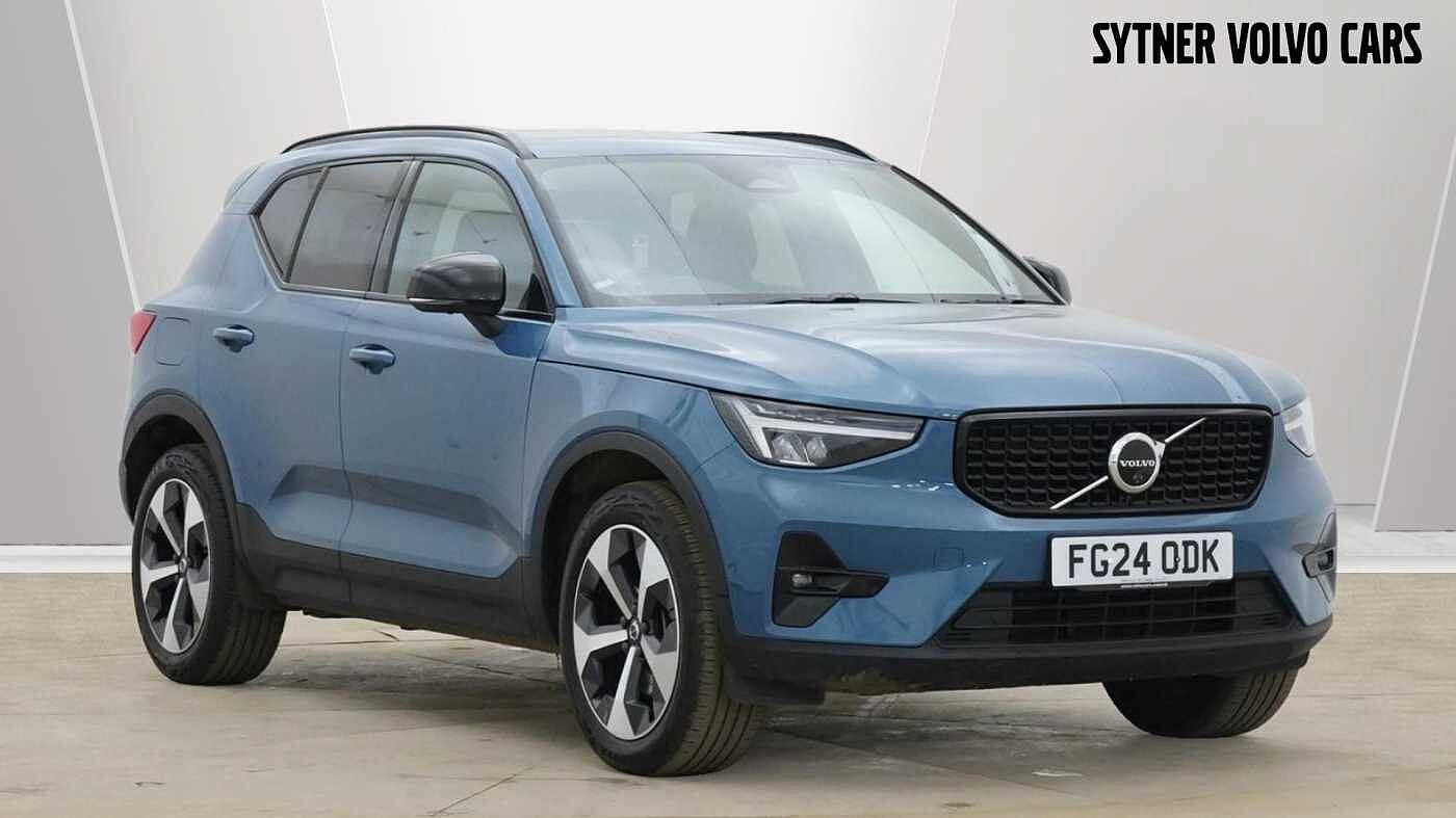 Main listing image - Volvo XC40