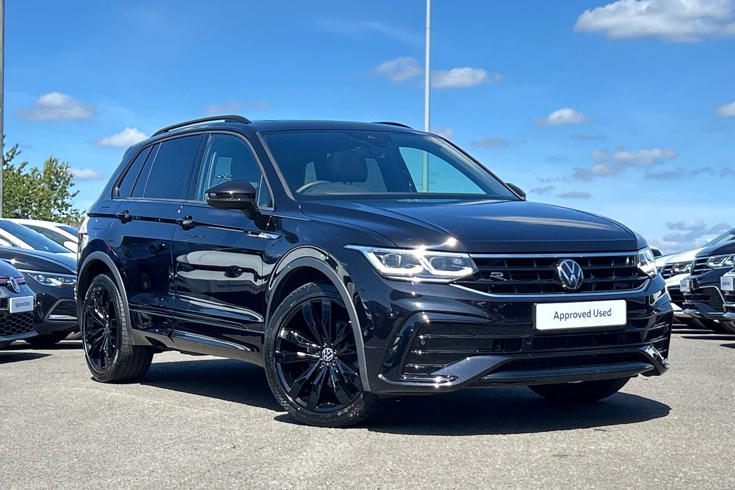 Main listing image - Volkswagen Tiguan