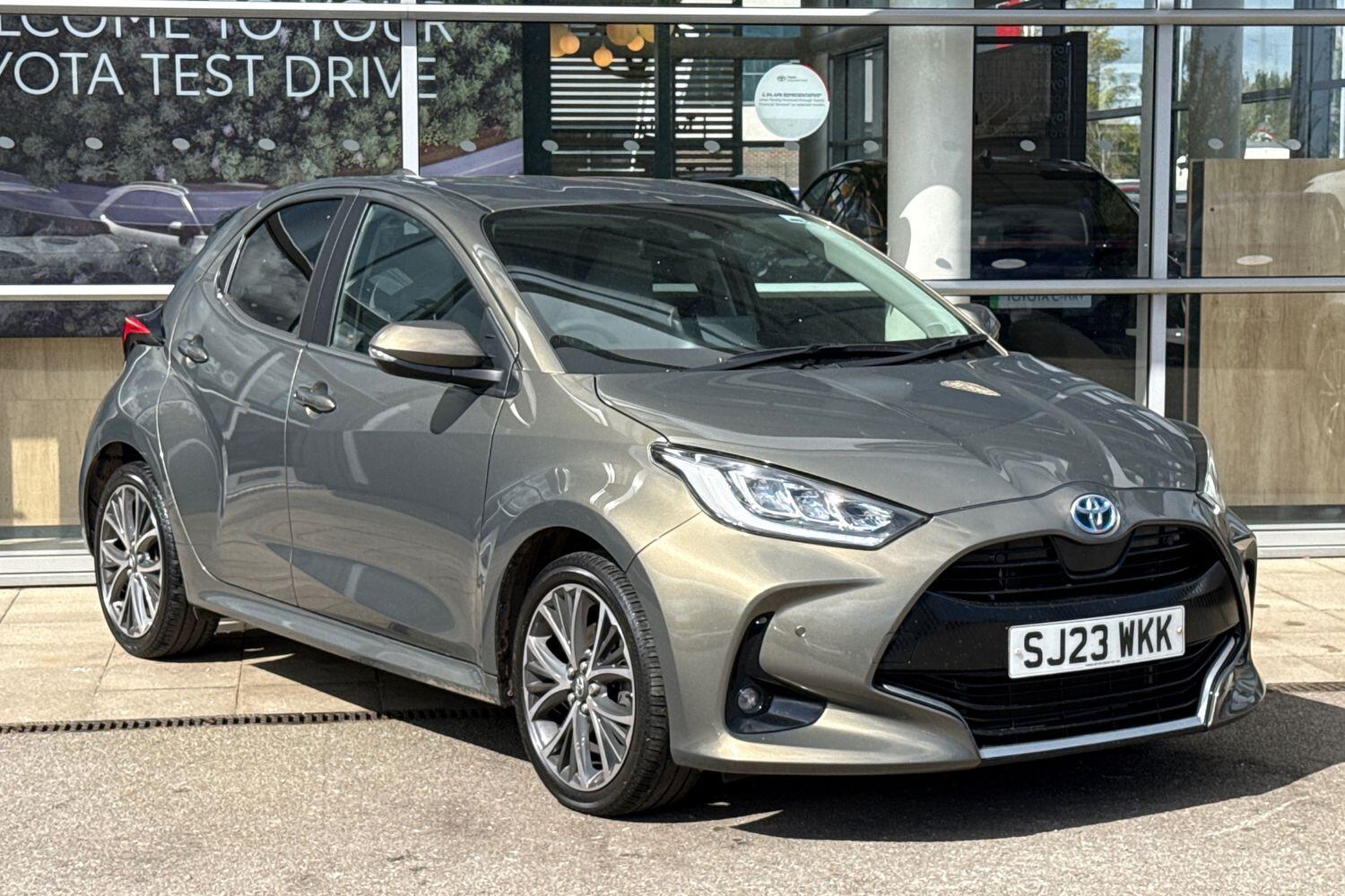 Main listing image - Toyota Yaris