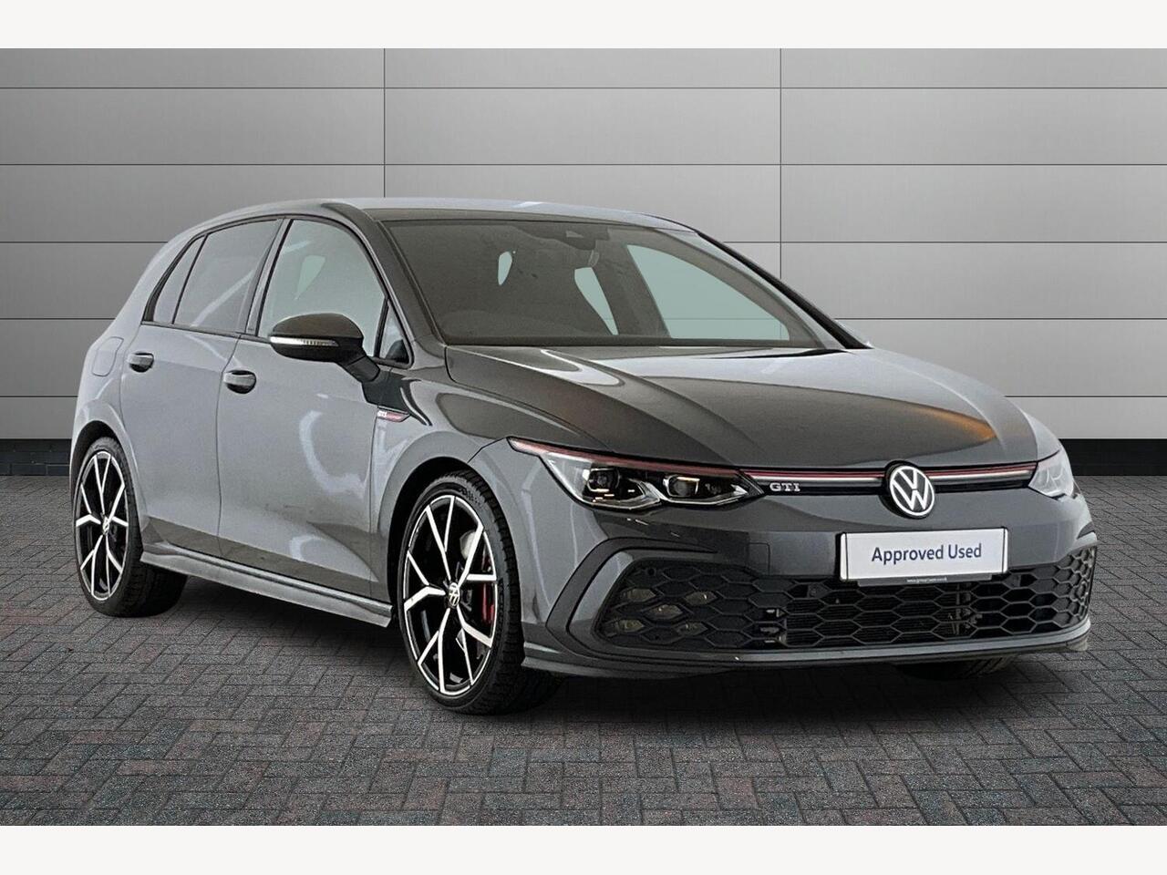 Main listing image - Volkswagen Golf