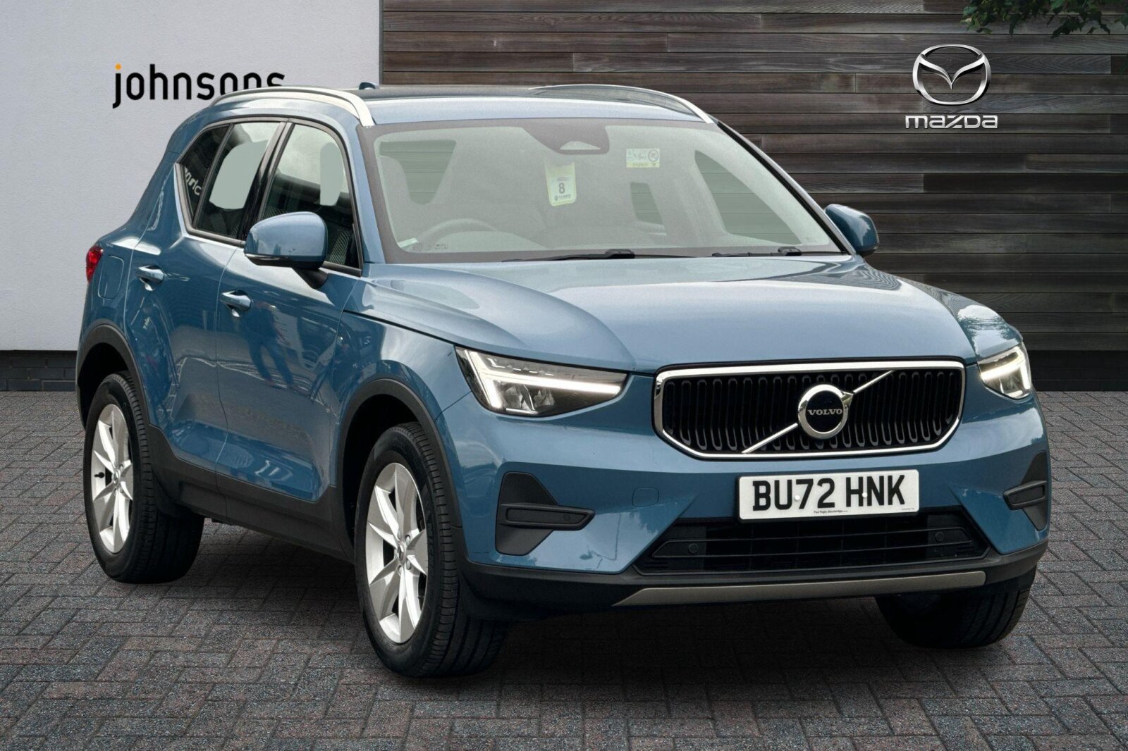 Main listing image - Volvo XC40