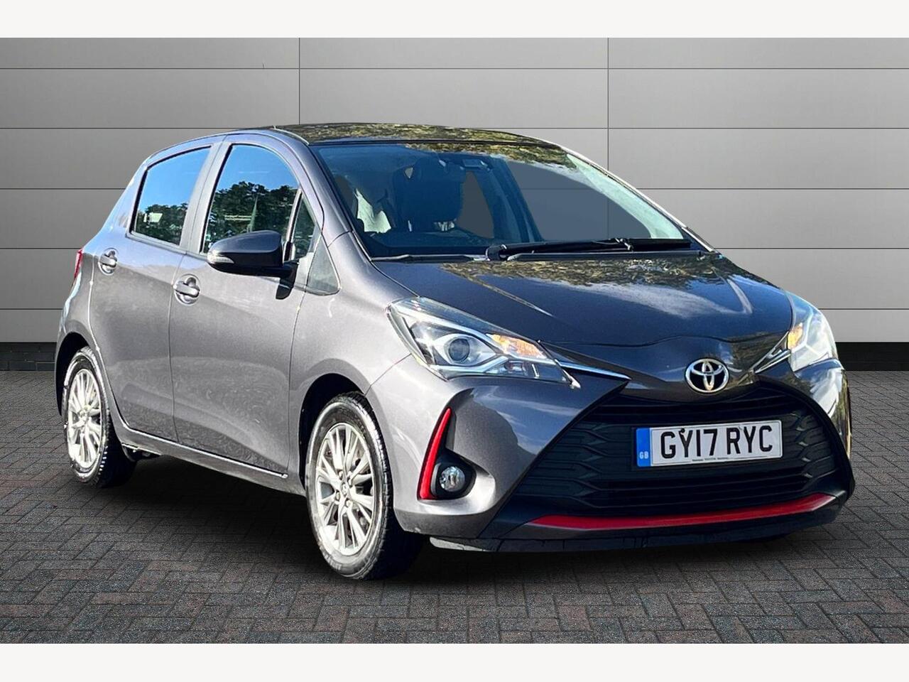 Main listing image - Toyota Yaris